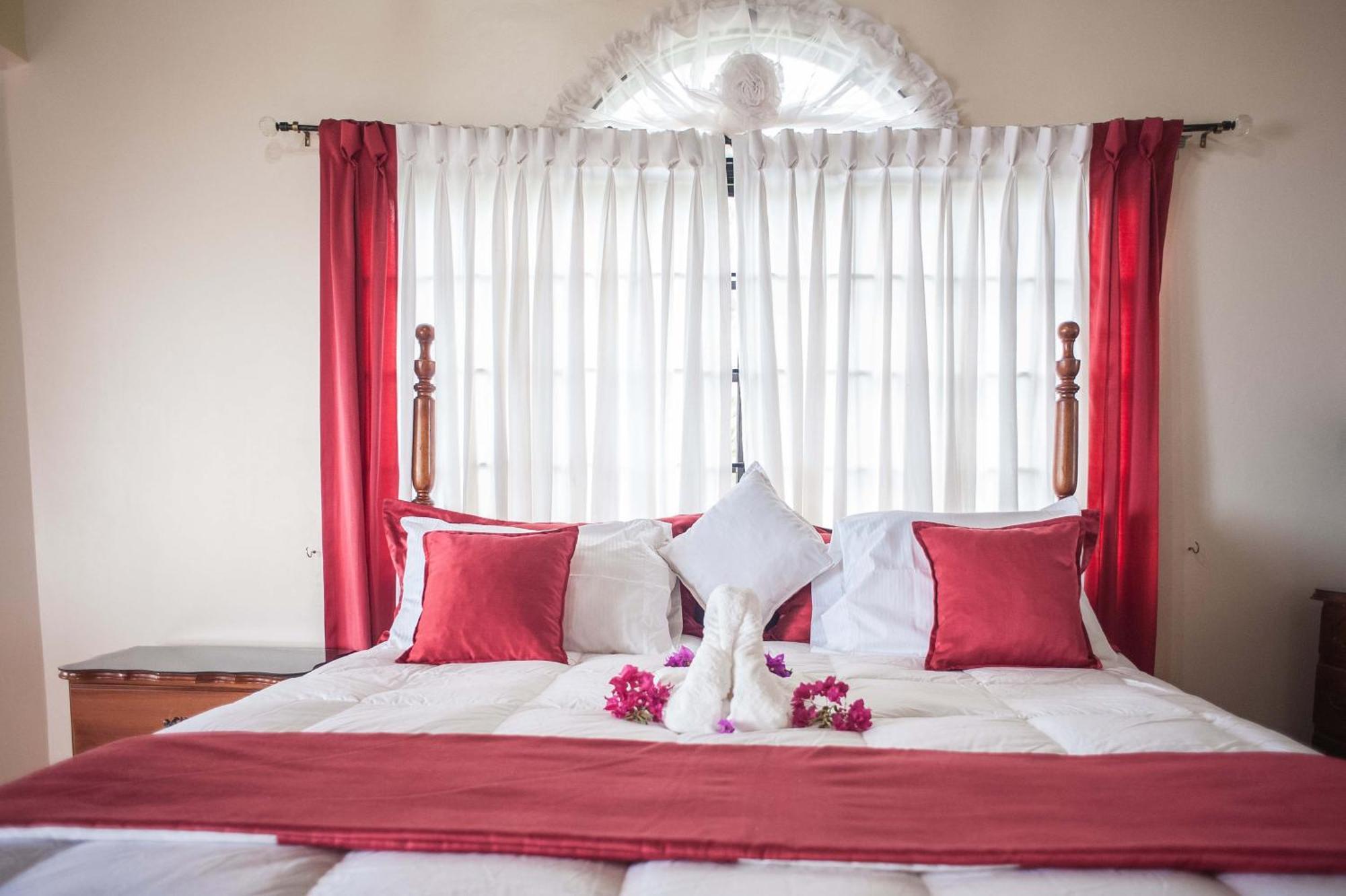 Clarridge View Guesthouse モンテゴ・ベイ エクステリア 写真