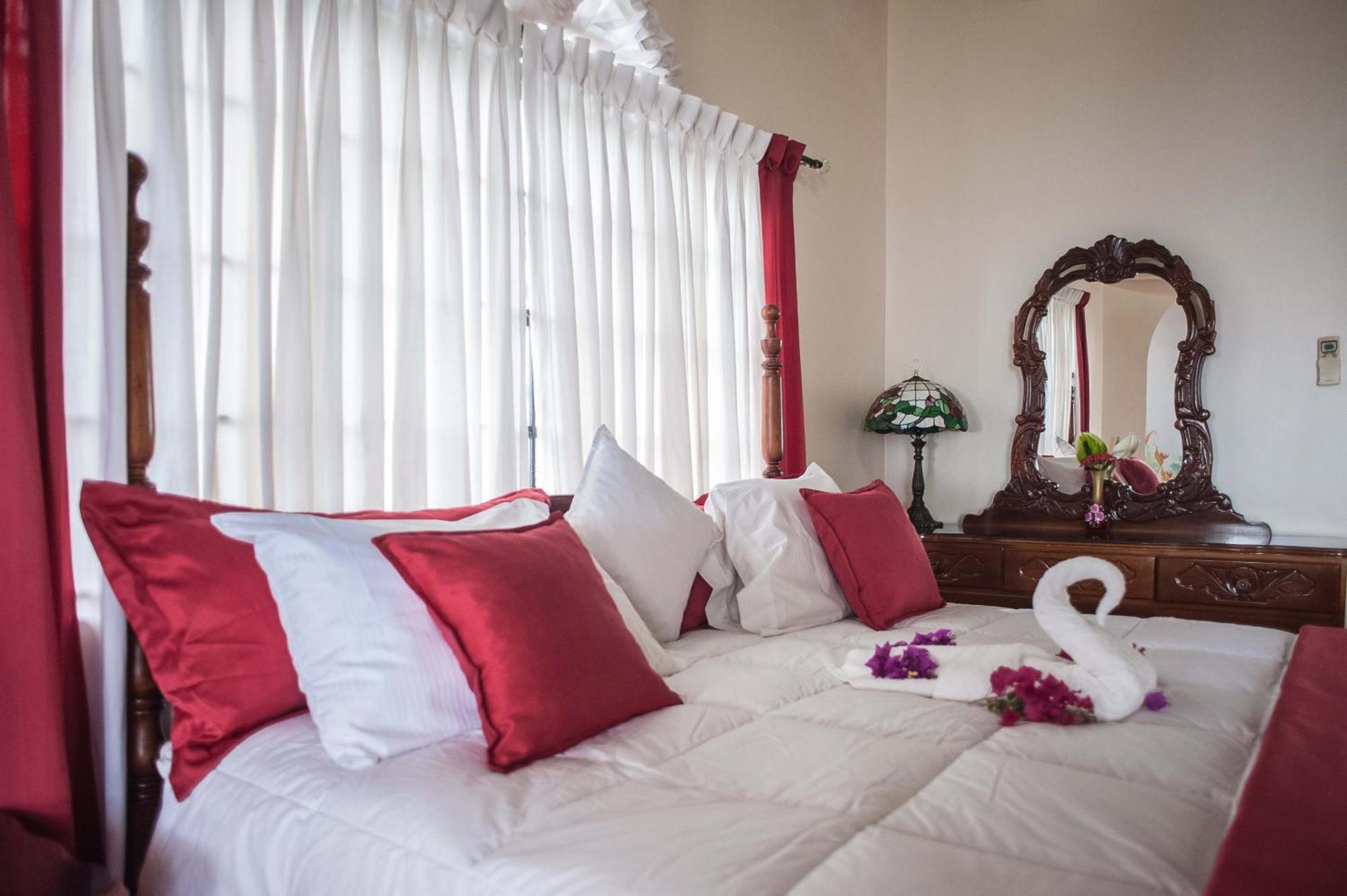 Clarridge View Guesthouse モンテゴ・ベイ エクステリア 写真