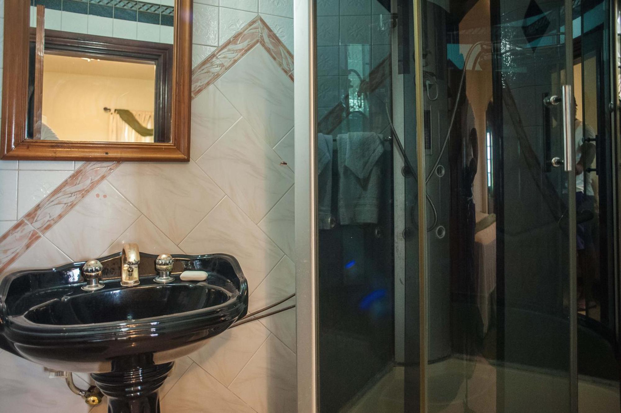 Clarridge View Guesthouse モンテゴ・ベイ エクステリア 写真
