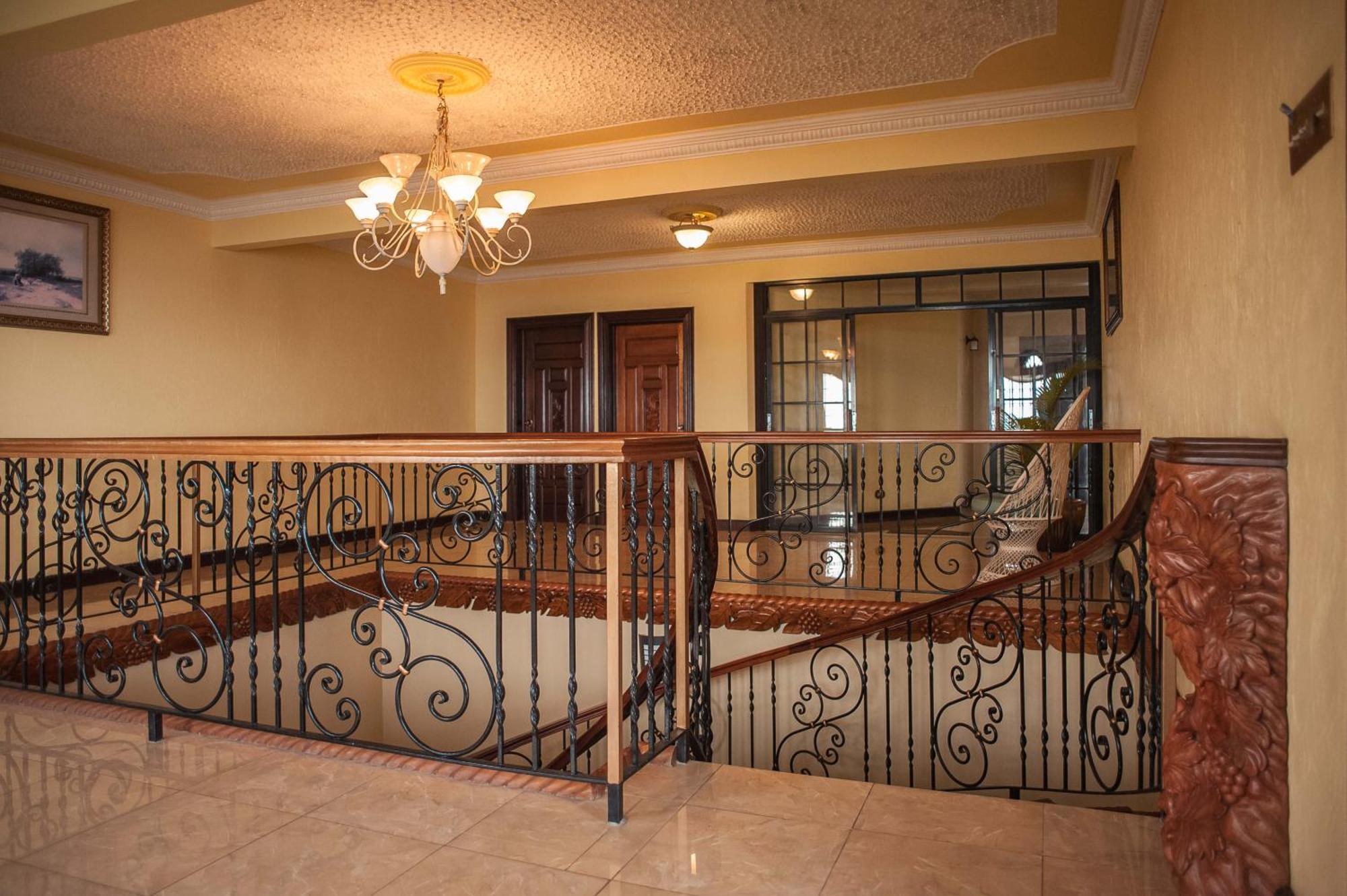 Clarridge View Guesthouse モンテゴ・ベイ エクステリア 写真