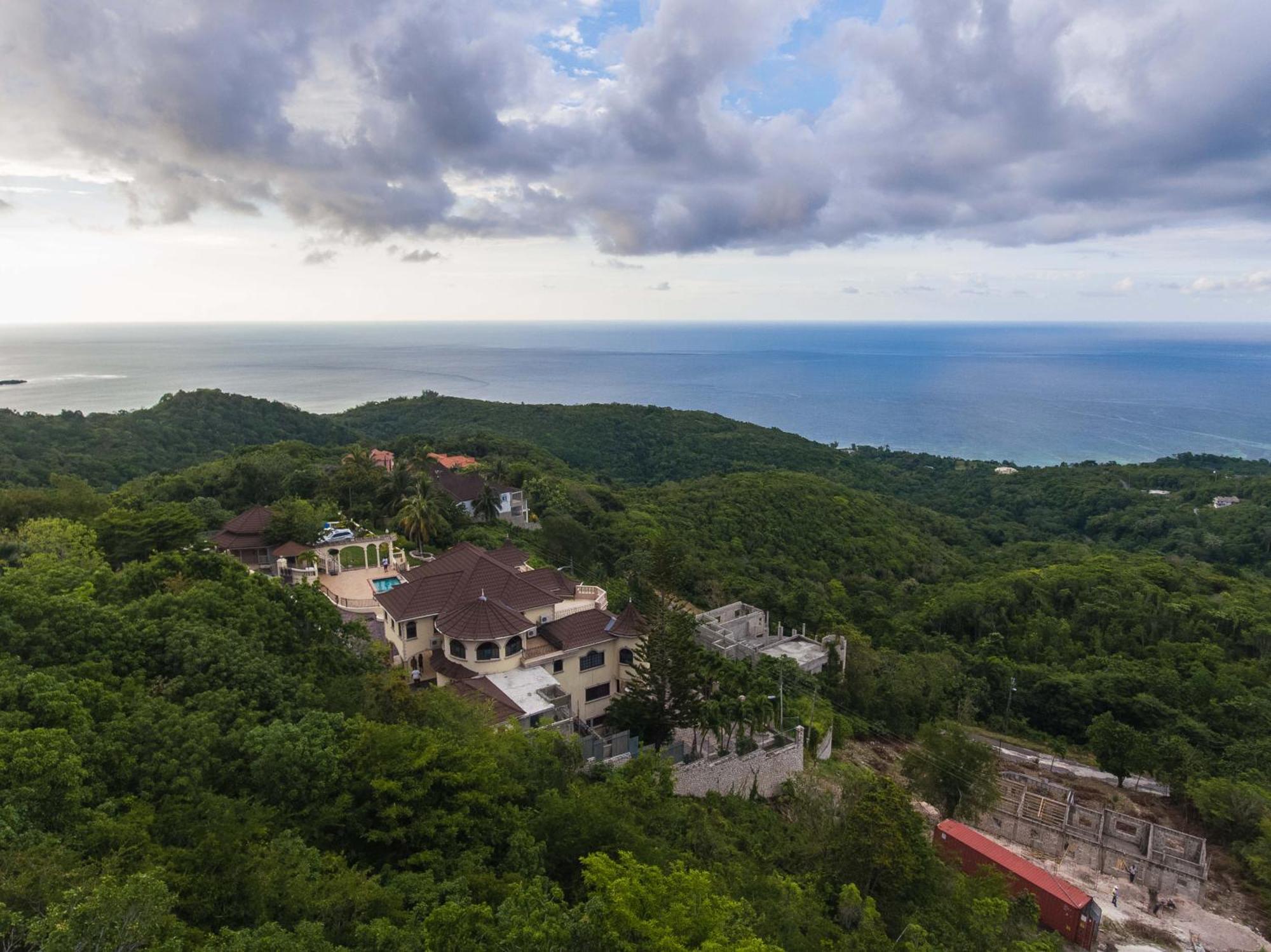Clarridge View Guesthouse モンテゴ・ベイ エクステリア 写真
