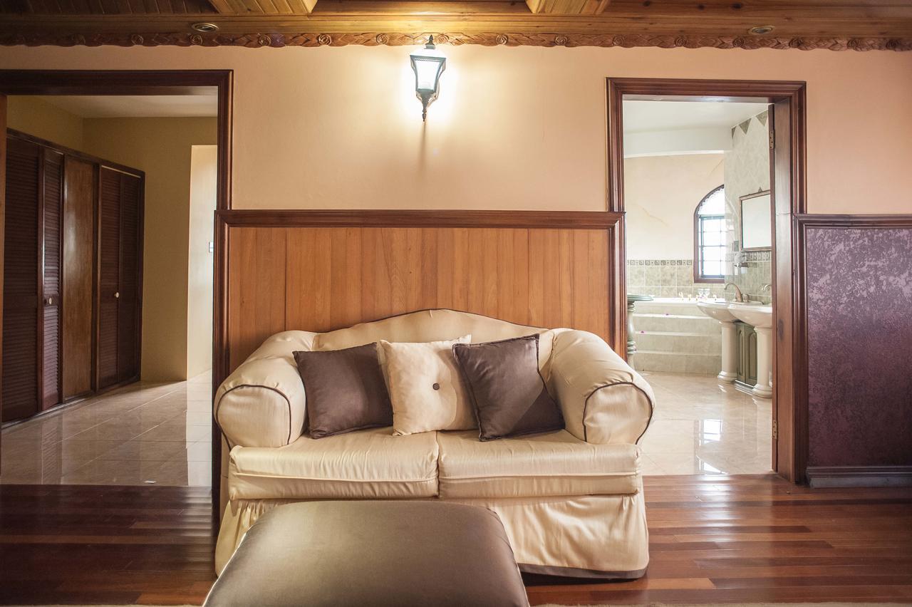 Clarridge View Guesthouse モンテゴ・ベイ エクステリア 写真